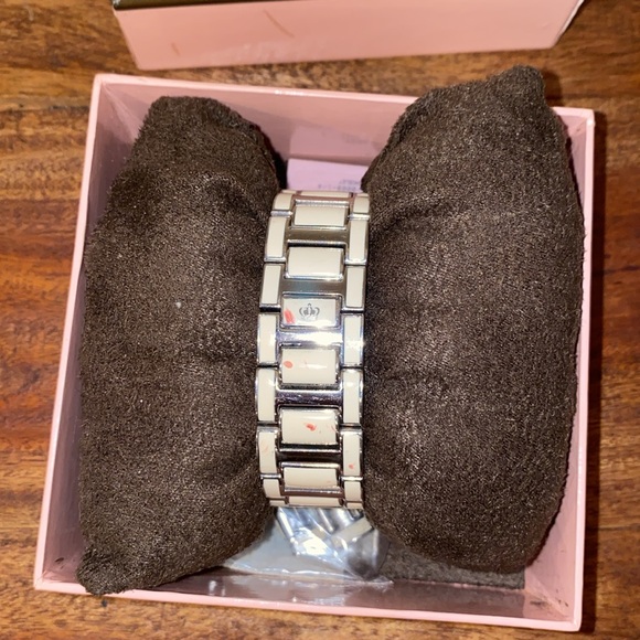 Vintage Y2K Juicy Couture White Watch - Picture 7 of 15